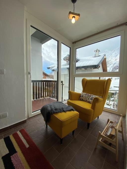 Cozy Apartment Near The Slopes Брей-Червиния Экстерьер фото