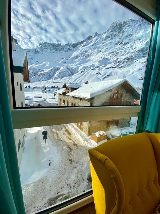Cozy Apartment Near The Slopes Брей-Червиния Экстерьер фото
